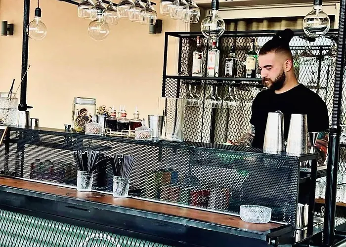 וילה Epavli Papadopoulou - Luxury - Pool & Garden