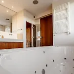 فيلة Epavli Papadopoulou - Luxury - Pool & Garden Kornos