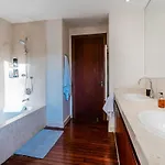 Epavli Papadopoulou - Luxury - Pool & Garden Kornos