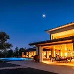 Willa Epavli Papadopoulou - Luxury - Pool & Garden Kornos
