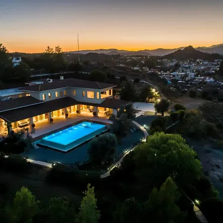 Epavli Papadopoulou - Luxury - Pool & Garden