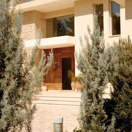 Villa Epavli Papadopoulou - Luxury - Pool & Garden Kornos