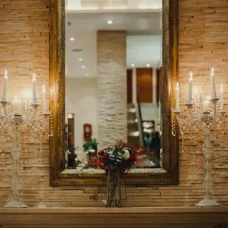 Epavli Papadopoulou - Luxury - Pool & Garden Villa Kornos