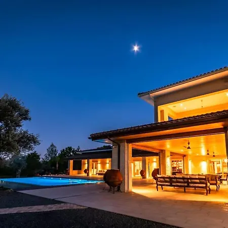 Willa Epavli Papadopoulou - Luxury - Pool & Garden Kornos
