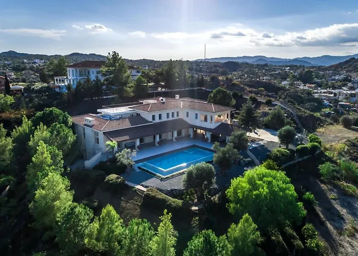 Epavli Papadopoulou - Luxury - Pool & Garden Villa *