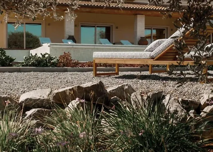 Villa Epavli Papadopoulou - Luxury - Pool & Garden *