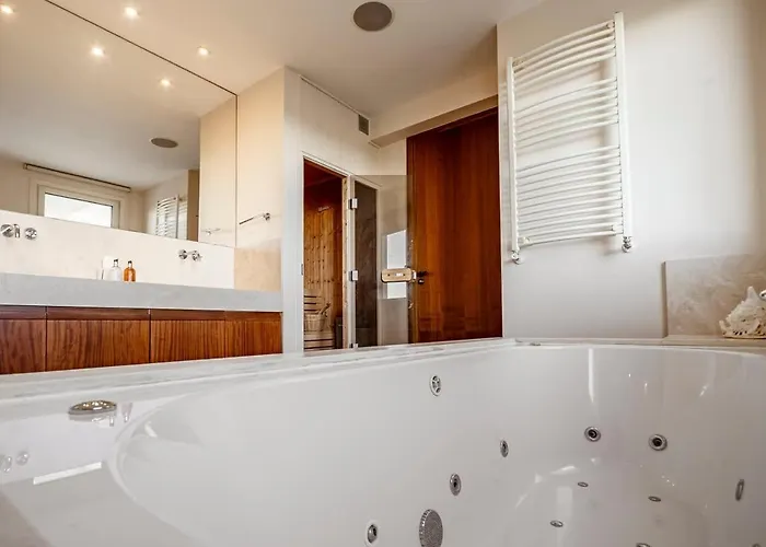 Villa Epavli Papadopoulou - Luxury - Pool & Garden Kornos