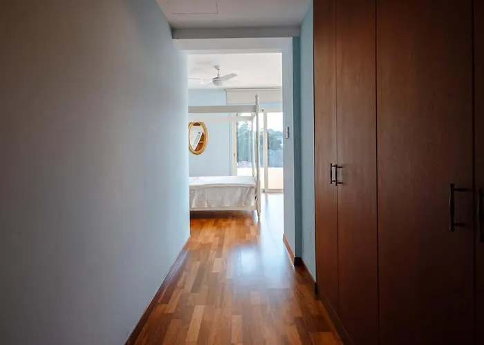 Epavli Papadopoulou - Luxury - Pool & Garden *