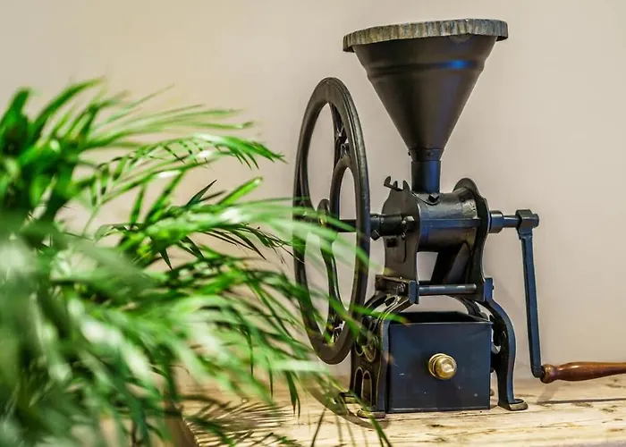 Epavli Papadopoulou - Luxury - Pool & Garden * Kornos